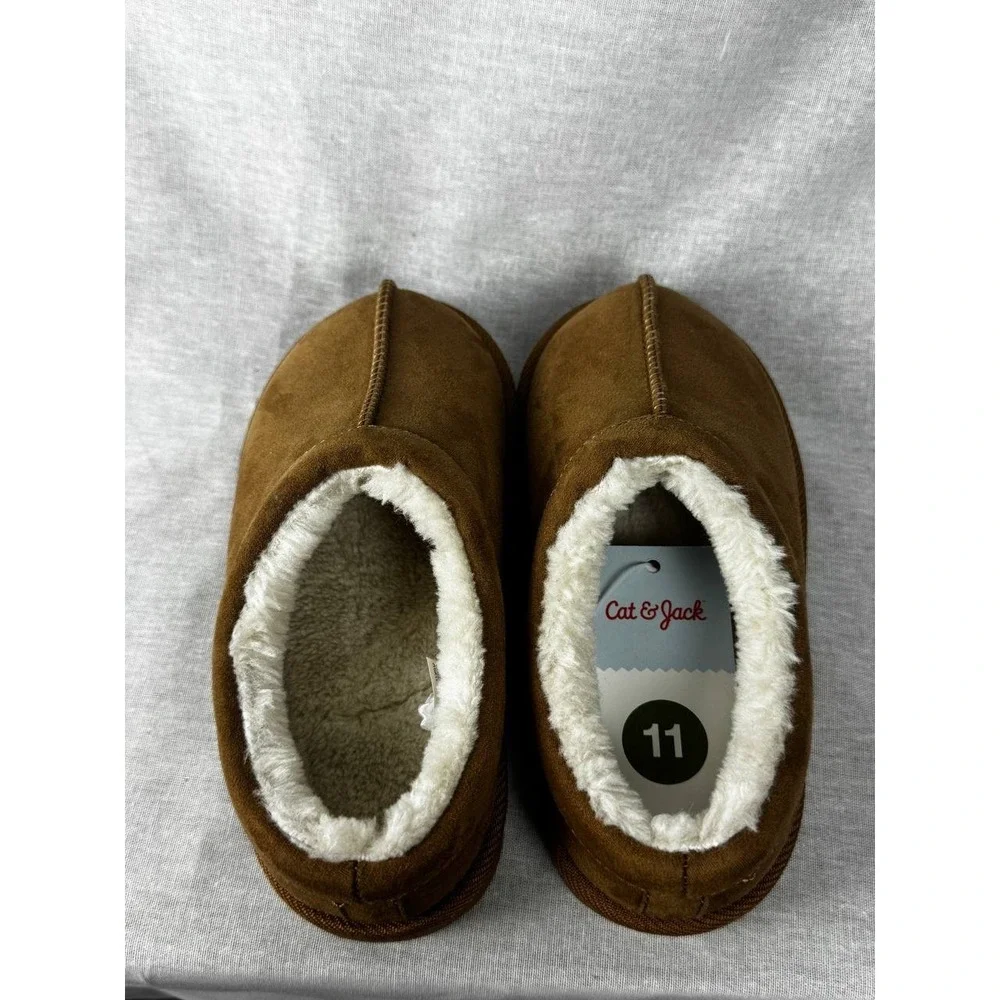 Cat & Jack Kids Chestnut Brown Faux Suede Faux‎ Fur Lined Slipper Clogs Size 11